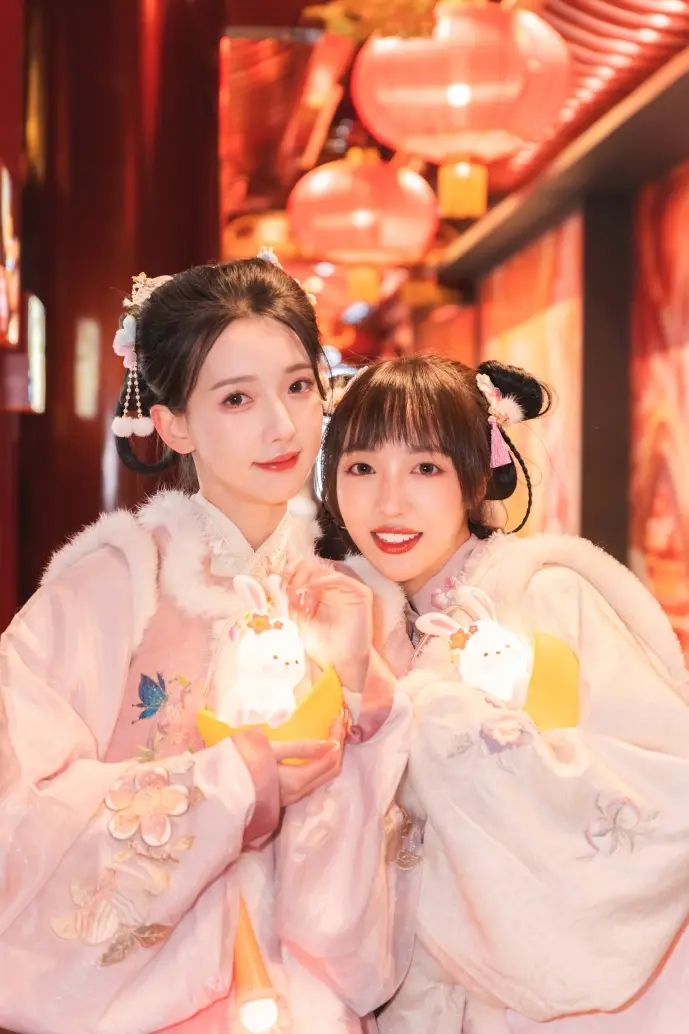 最强霸主下载用户增长曲线